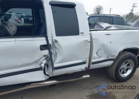 1997 Chevrolet K1500 Fleetside z USA, uszkodzony, nr VIN 2GCEK19R6V1282101